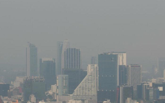La calidad del aire se degradó en 2025, en parte por los incendios y el ...