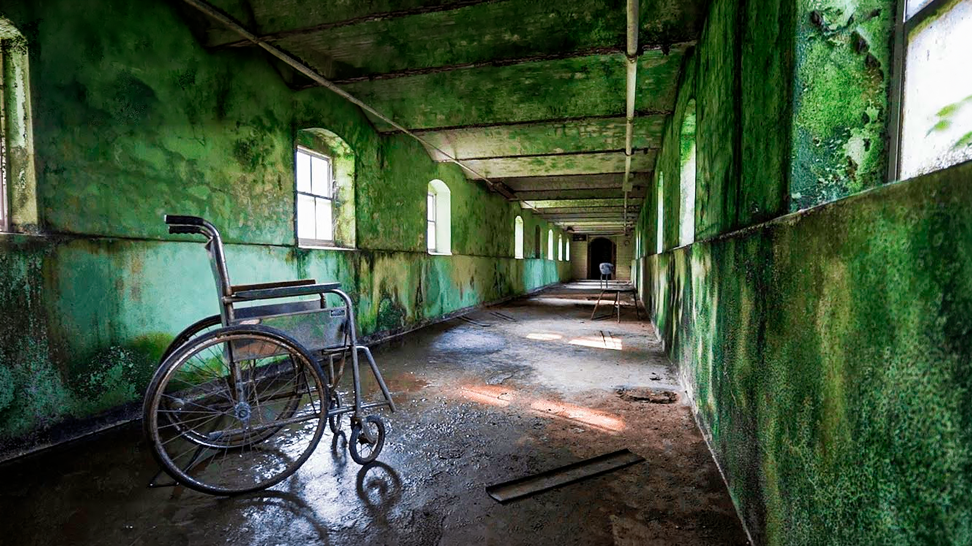 Exploring the secrets of an abandoned asylum