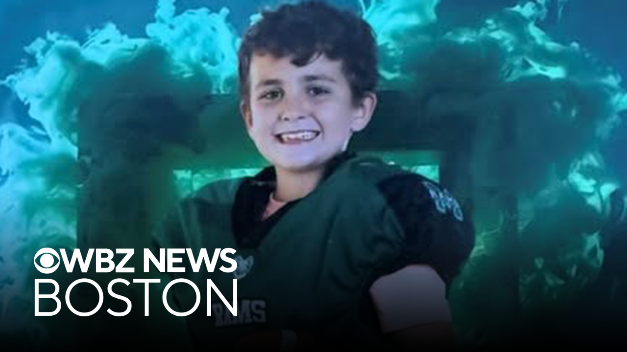 Police search for missing 8-year-old boy in Marshfield