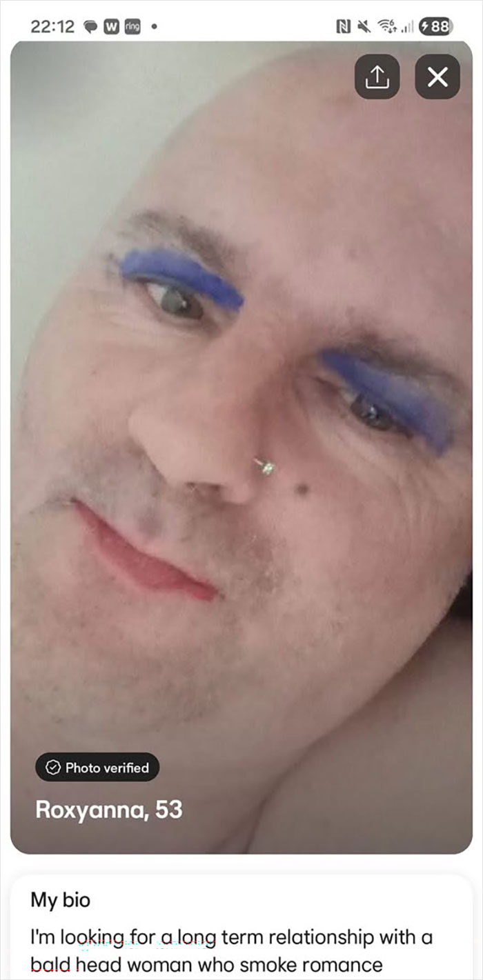 38 Dating Profiles That Are Painfully Cringeworthy