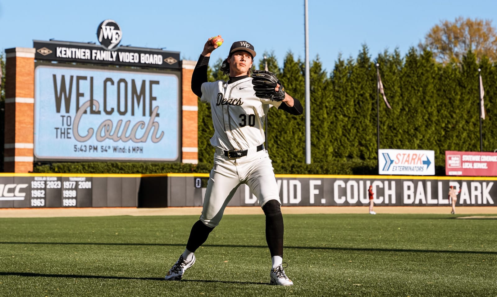 Wake Forest blows out Elon
