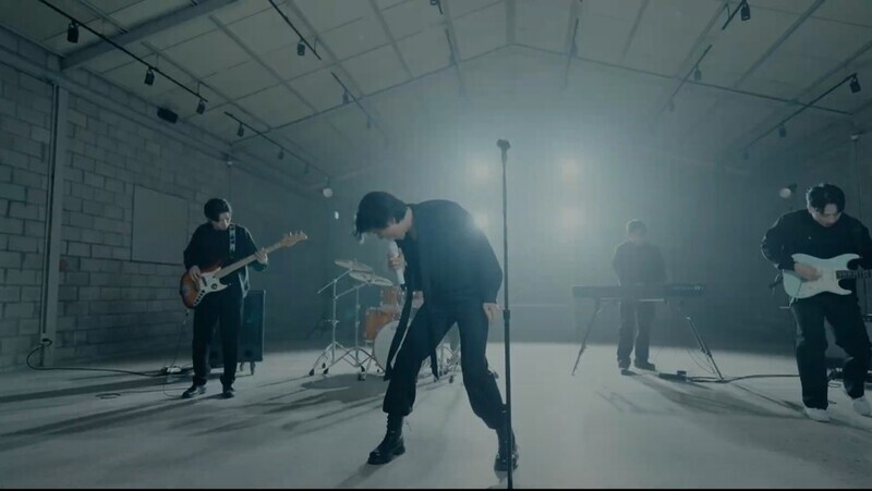 Actor Kim Nam-gil to debut as singer<br><br>