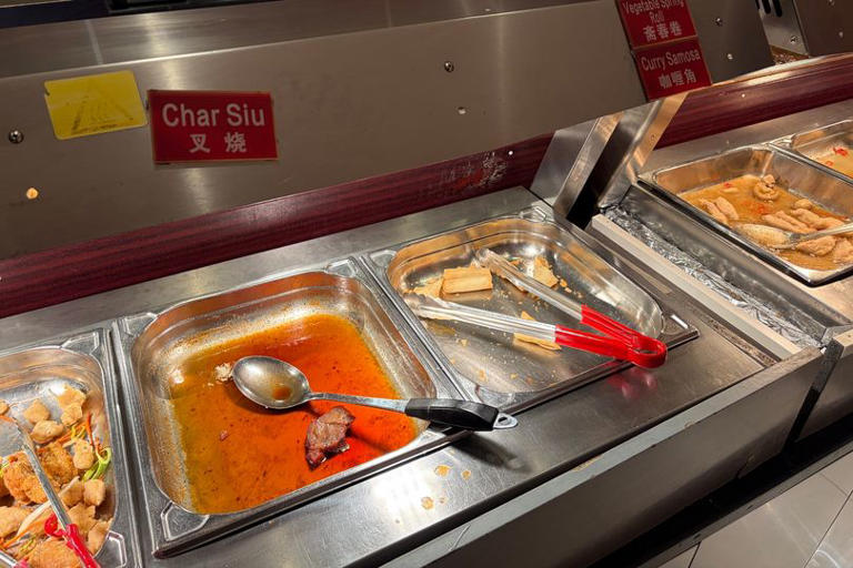 I visited the 'cheapest' all-you-can-eat Chinese buffet in Manchester