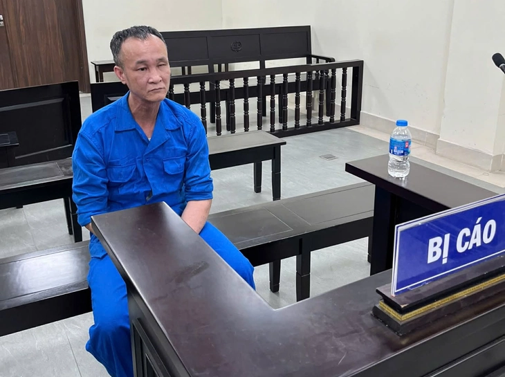 Chấp nhận vợ ngoại tình, người chồng sau đó vẫn bắt ghen gây án mạng và lãnh 25 năm tù