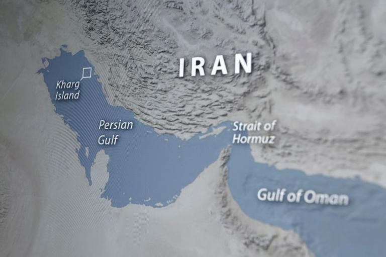 New graphic shows how oil traffic has plummeted in Strait of Hormuz