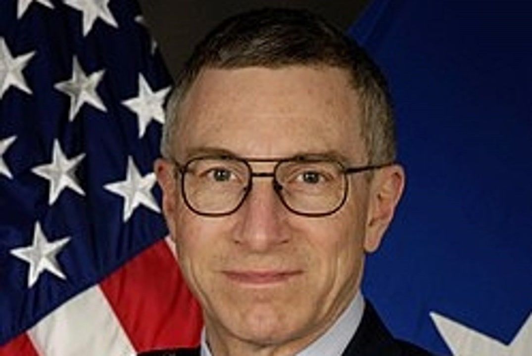 Burchett raises alarm on two expert disappearances