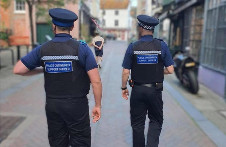 Police carry out evening patrols in Hastings Old Town
