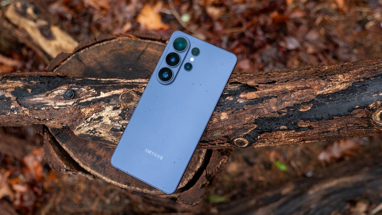 Mini Ultra: leaked Galaxy S27 'Pro' specs have me even more curious