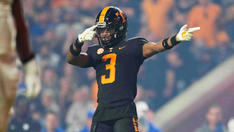 Cowboys mock draft features new 'relentless' EDGE target, lockdown CB