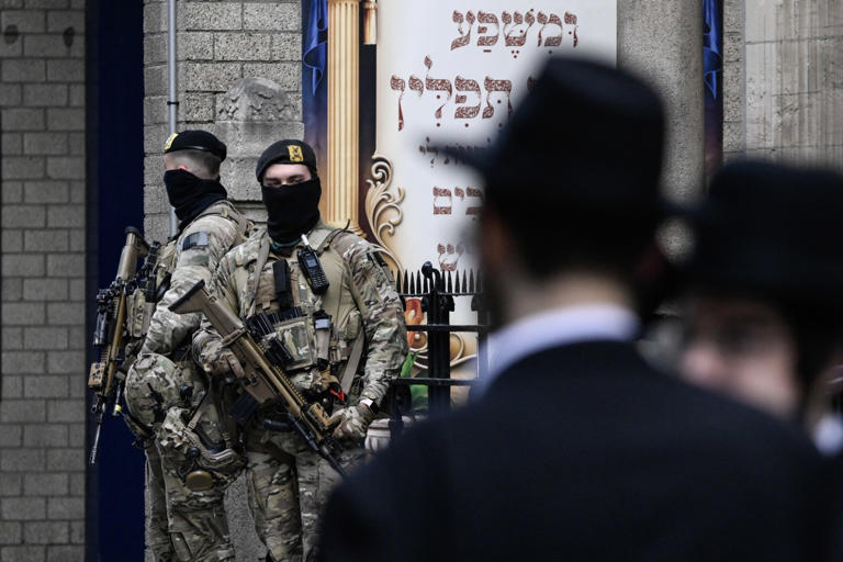 Soldiers have been guarding Jewish sites in Belgium amid rising antisemitic terror threats.