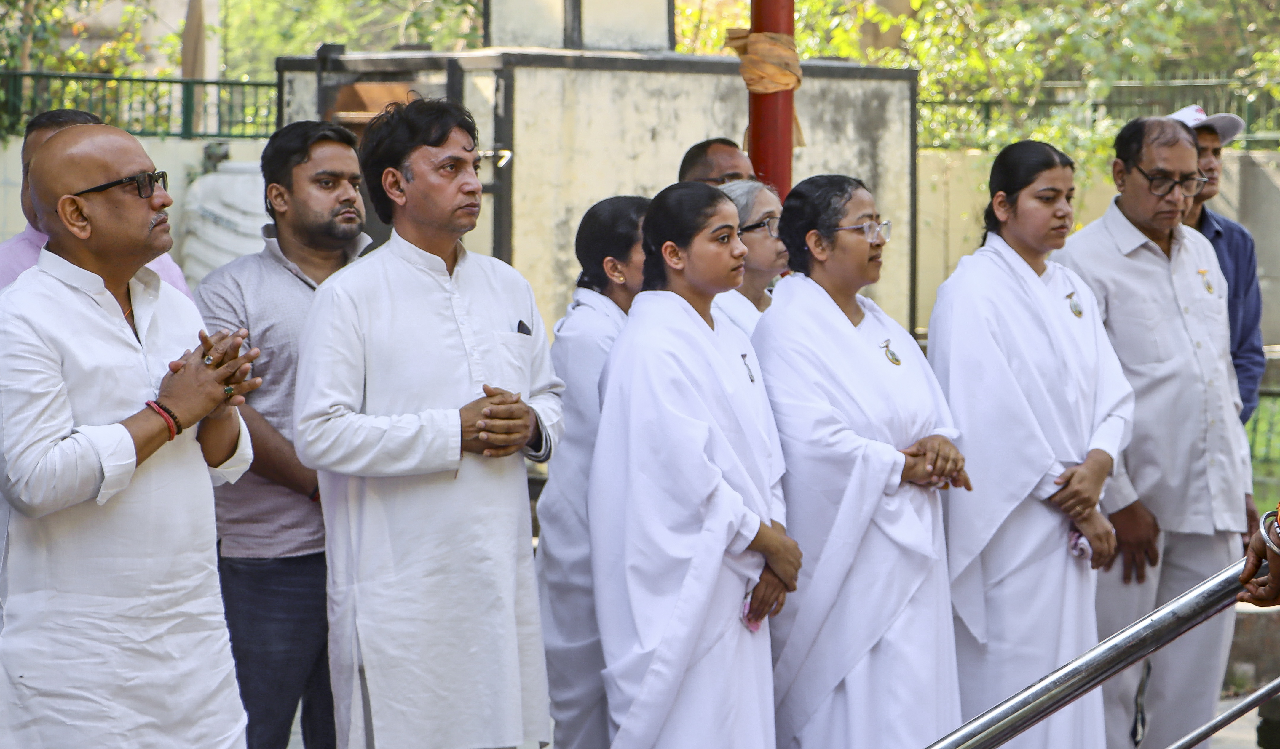 'He is in a happy place now': Harish Rana's last rites conducted ...
