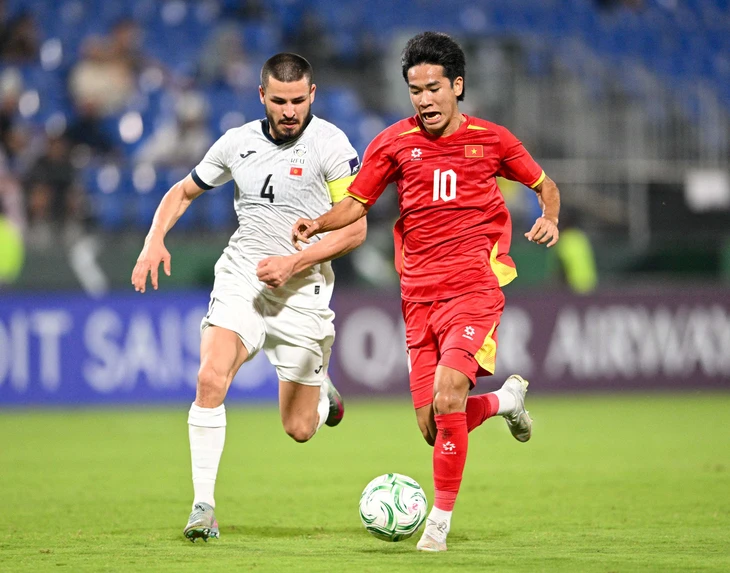 Văn Thuận, Công Phượng đá chính trước U23 Triều Tiên