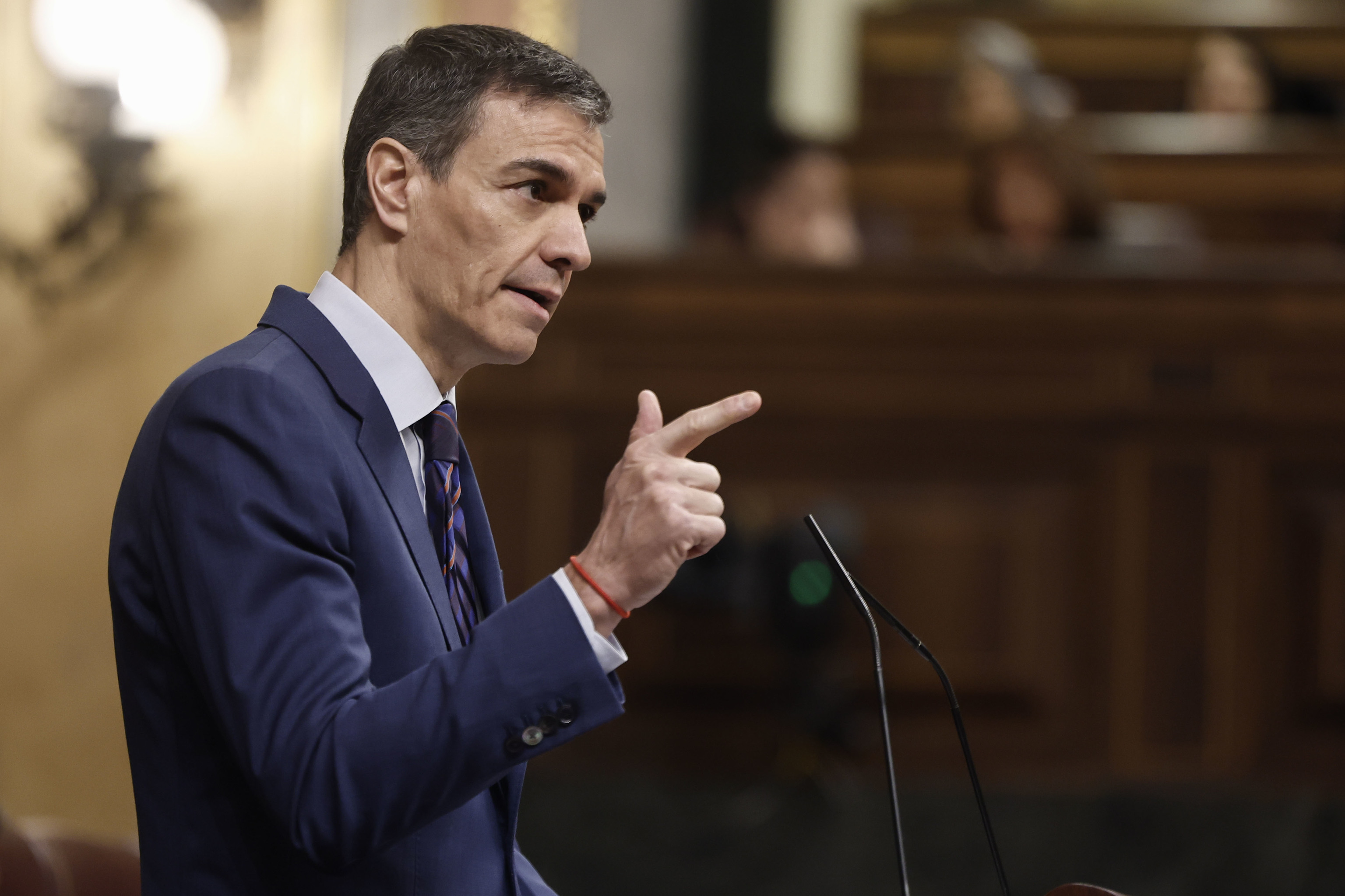 Sánchez acusa al PP de "cobardía y complicidad" con el "desastre ...