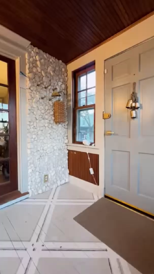 DIY sunroom and porch makeover for cozy relaxing vibes
