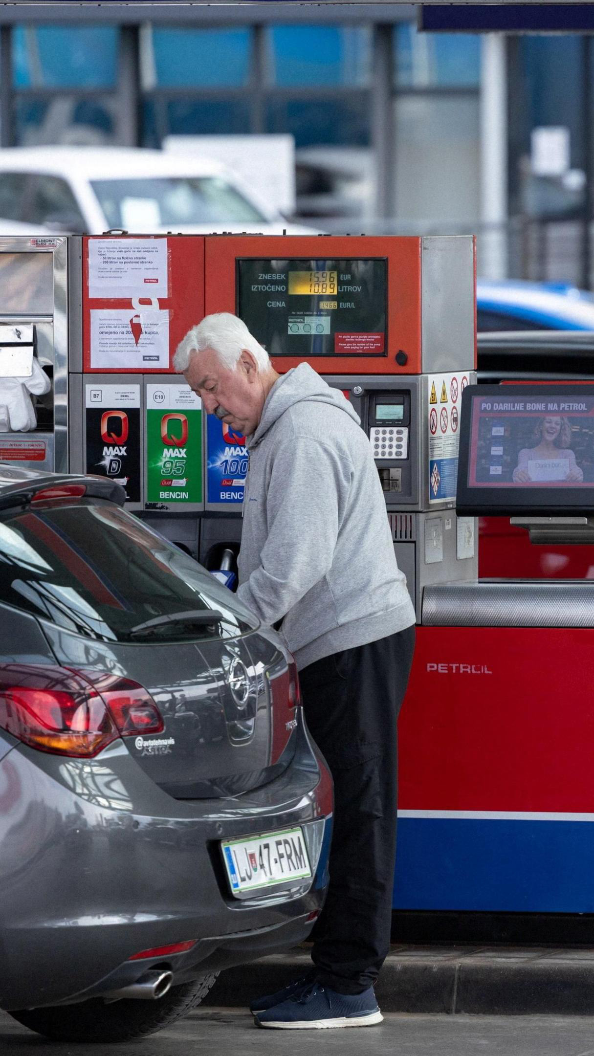 Europe begins to ration fuel amid crisis