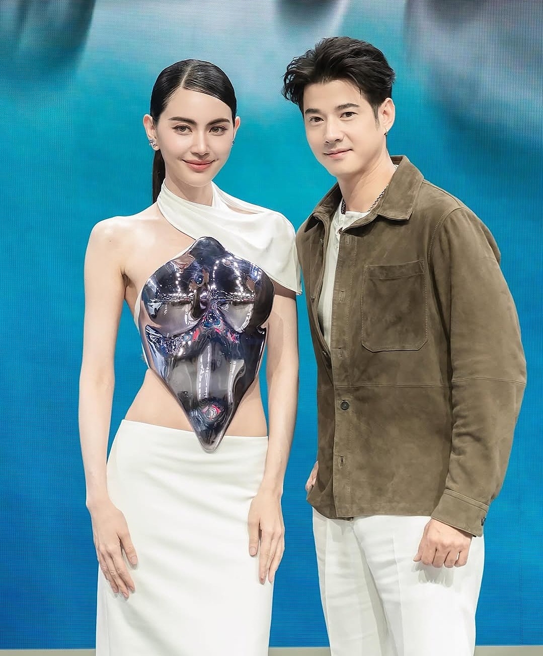 Cặp 'Tình người duyên ma' Mai Davika và Mario Maurer hội ngộ