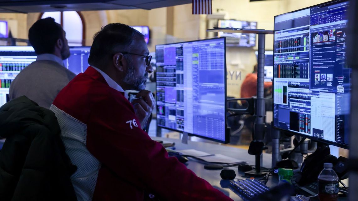 El petróleo se disparó otra vez y Wall Street abrió en rojo por la ...