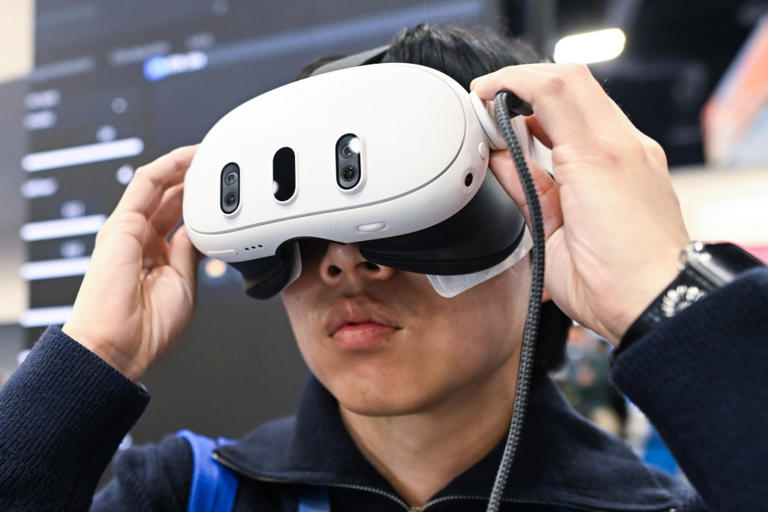 Meta lays off hundreds more workers as Mark Zuckerberg pivots away from ...