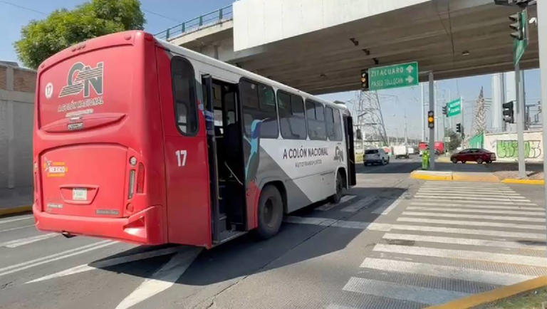Chofer de transporte público atropella a ciclista y se da a la fuga en ...
