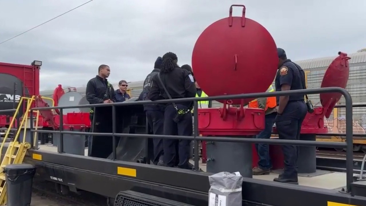 Norfolk Southern safety train brings training to Atlanta