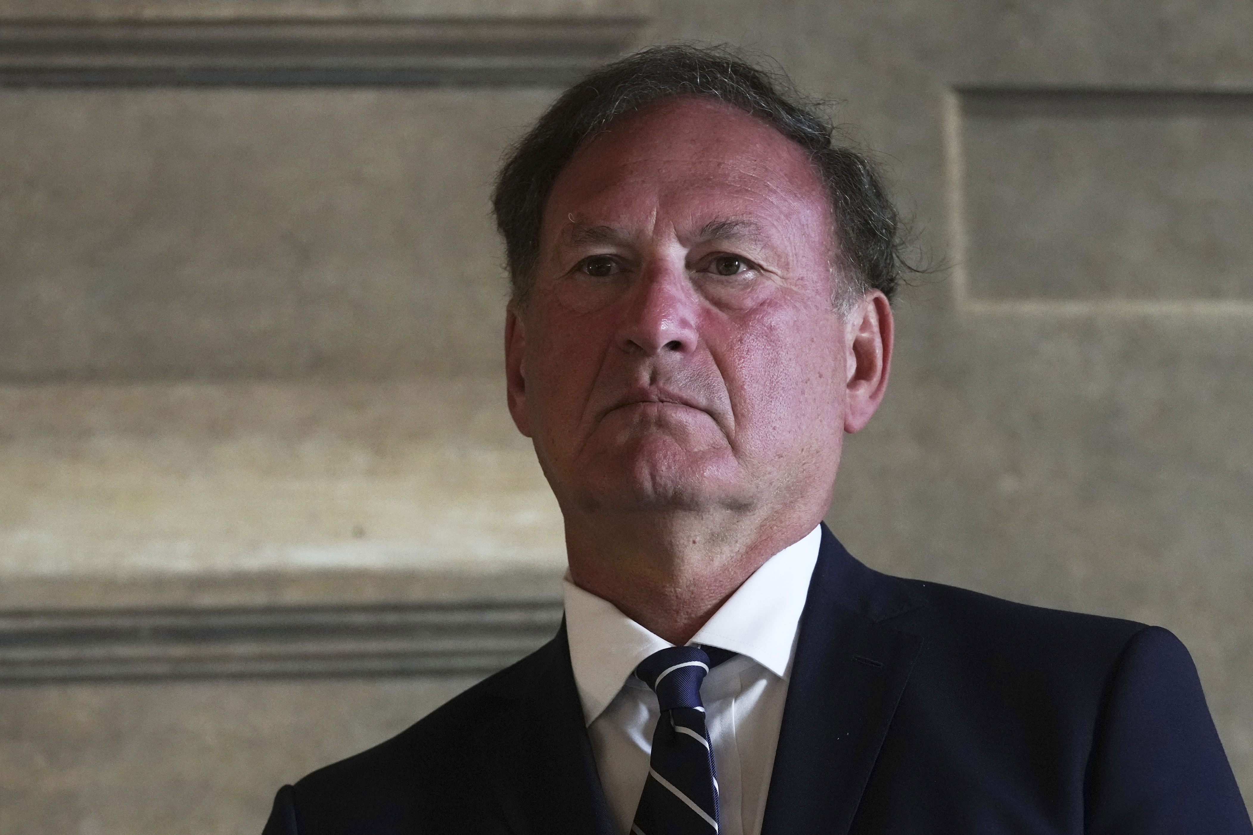 Samuel Alito breaks with Supreme Court conservatives in lone dissent