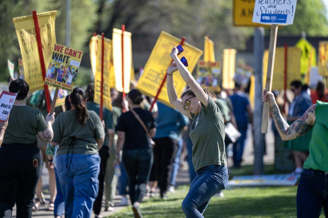 West Sacramento teachers, Washington Unified make tentative deal ...