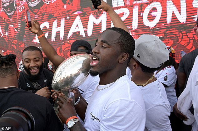 Tom Brady pays tribute to 'one of a kind' Super Bowl winner after he  announced retirement at 36