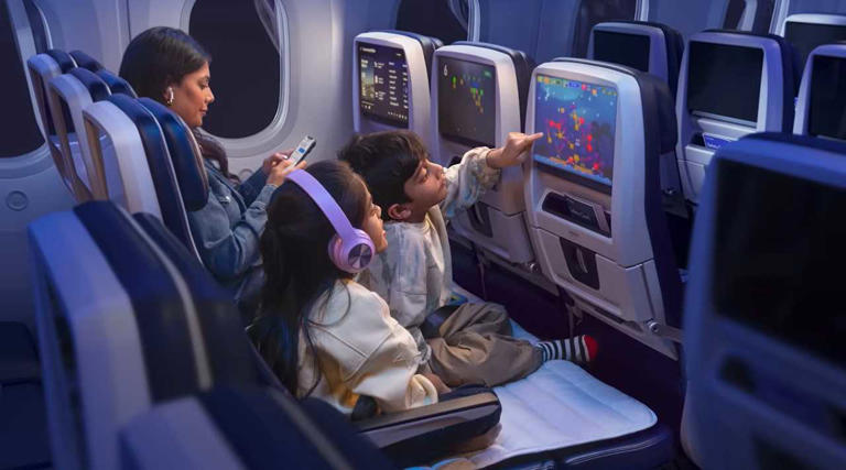 United Airlines adding 'Relax Row' seats to 200 planes