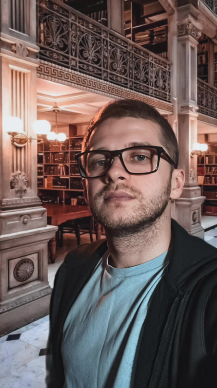 How to replace backgrounds easily with Picsart AI