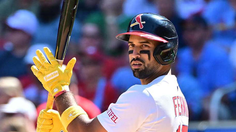 José Fermín's job isn't safe despite making Cardinals opening day roster