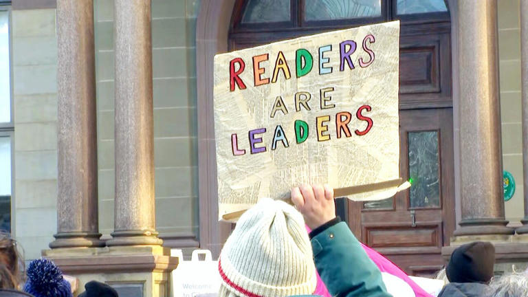 Halifax school librarians feeling 'demeaned' in funding fight between ...