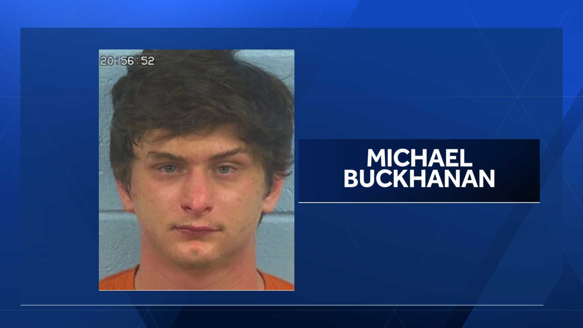 Armed suspect surrenders after 3-hour police standoff in Gadsden