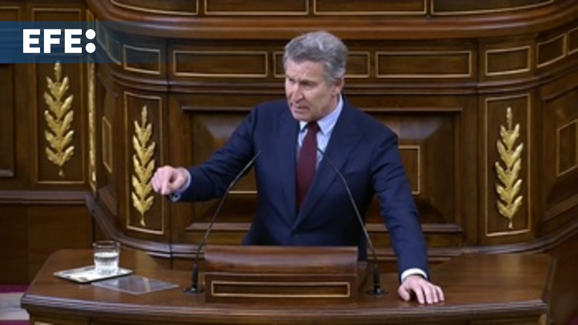 Feijóo acusa a Sánchez de tener un "tic dictatorial" por exigirle que ...