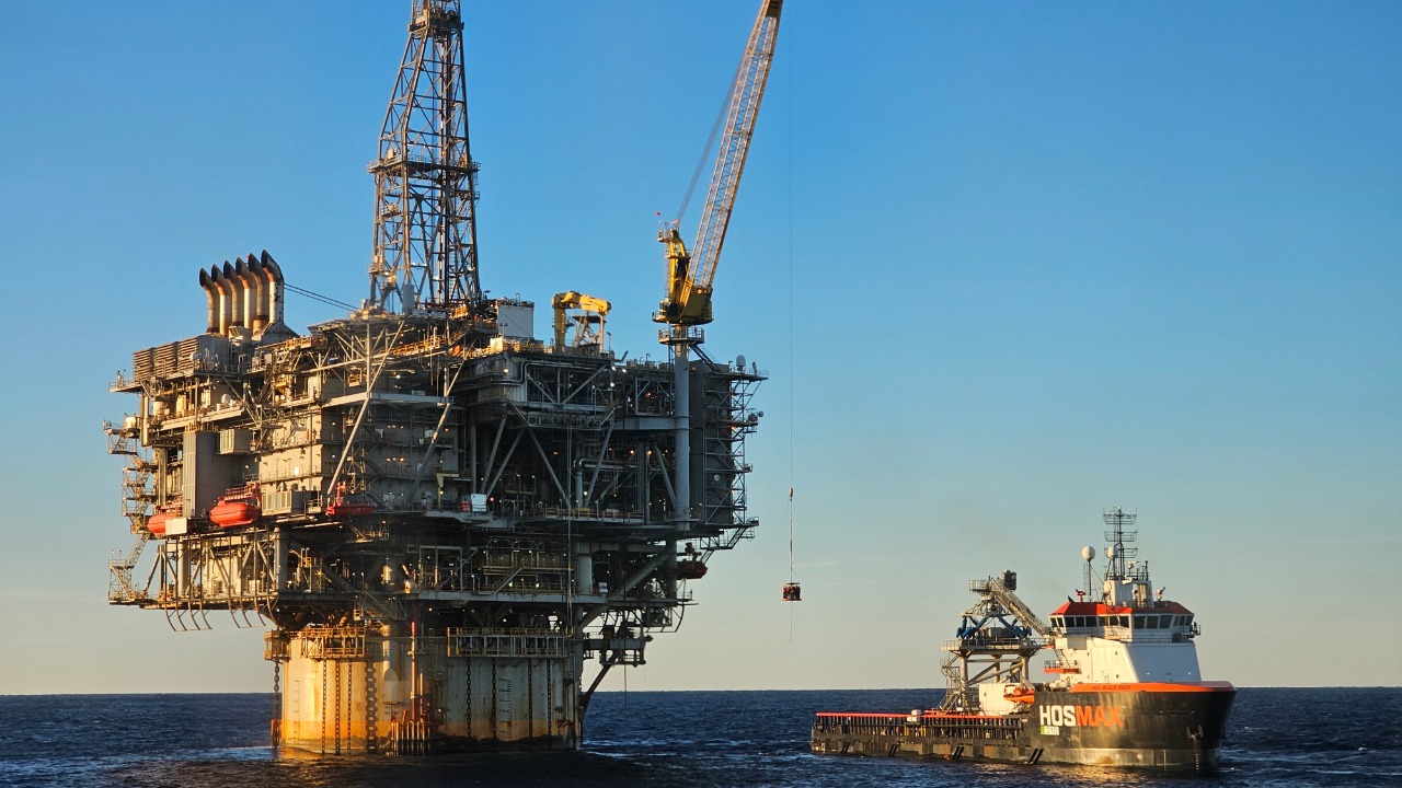 Study says recycling old oil rigs into renewables could cut emissions