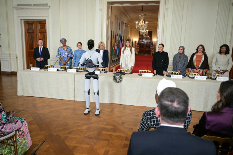 Melania Trump welcomes humanoid robot to the White House