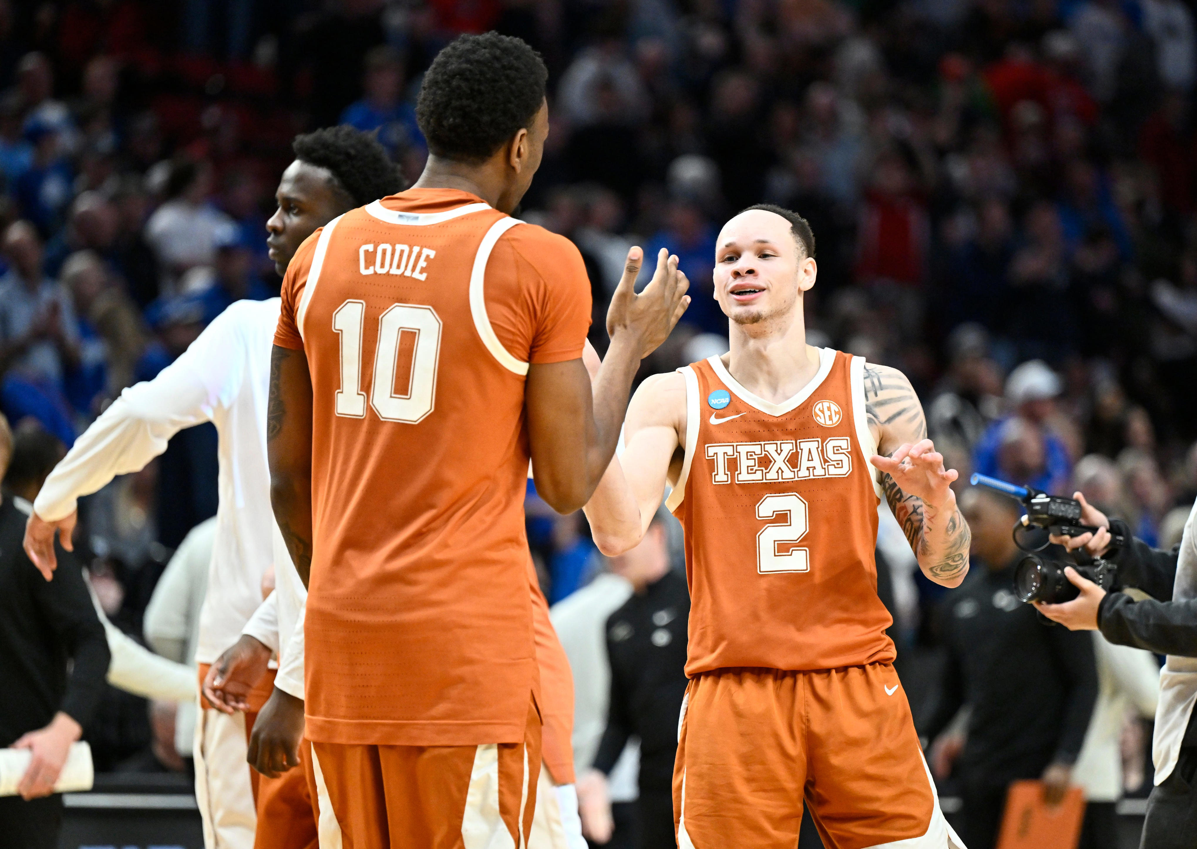 Chendall Weaver granted extra year, but won't rejoin Longhorns hoops