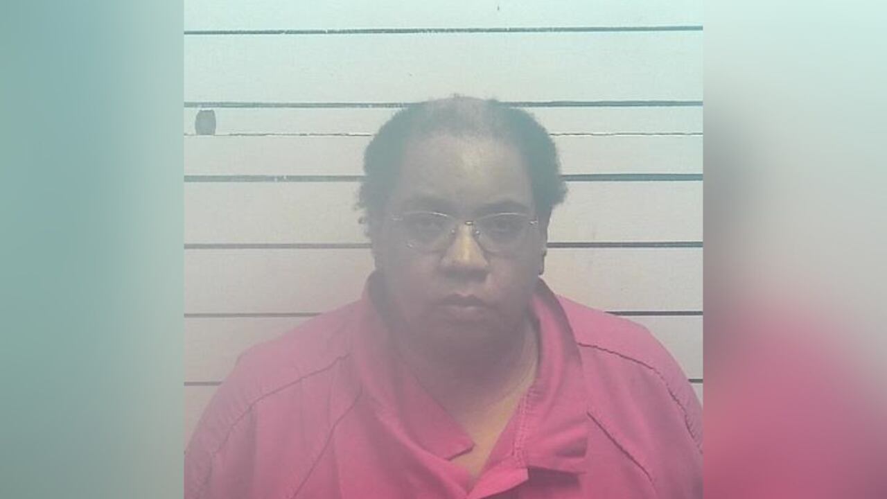 Former Southaven teacher faces abuse charges