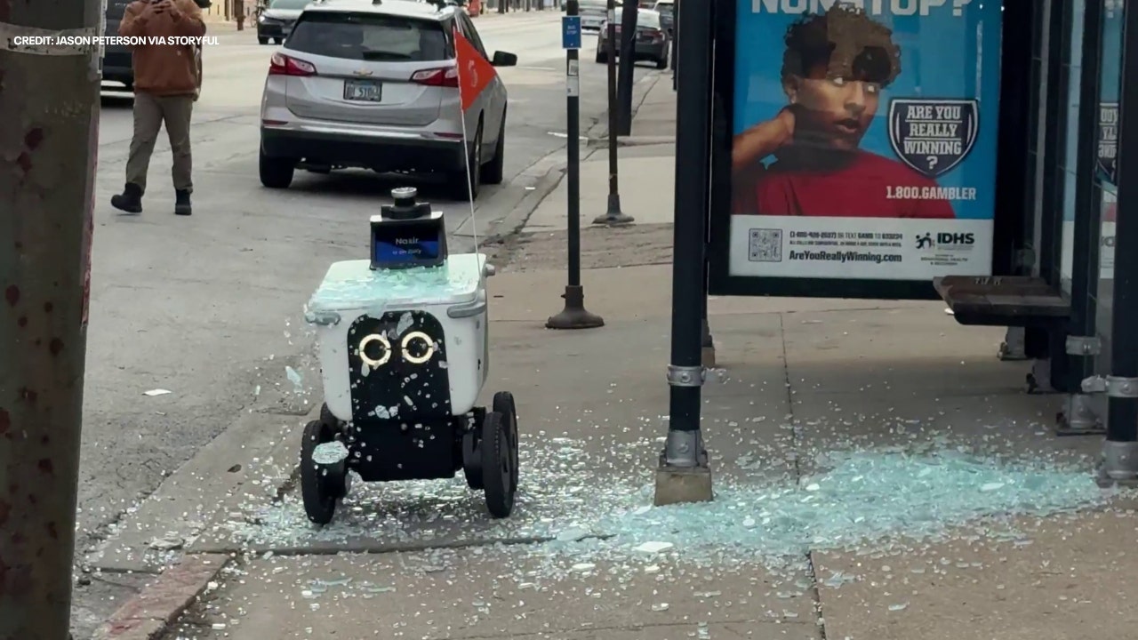 Viral videos show Chicago delivery robots after shattering glass at CTA ...