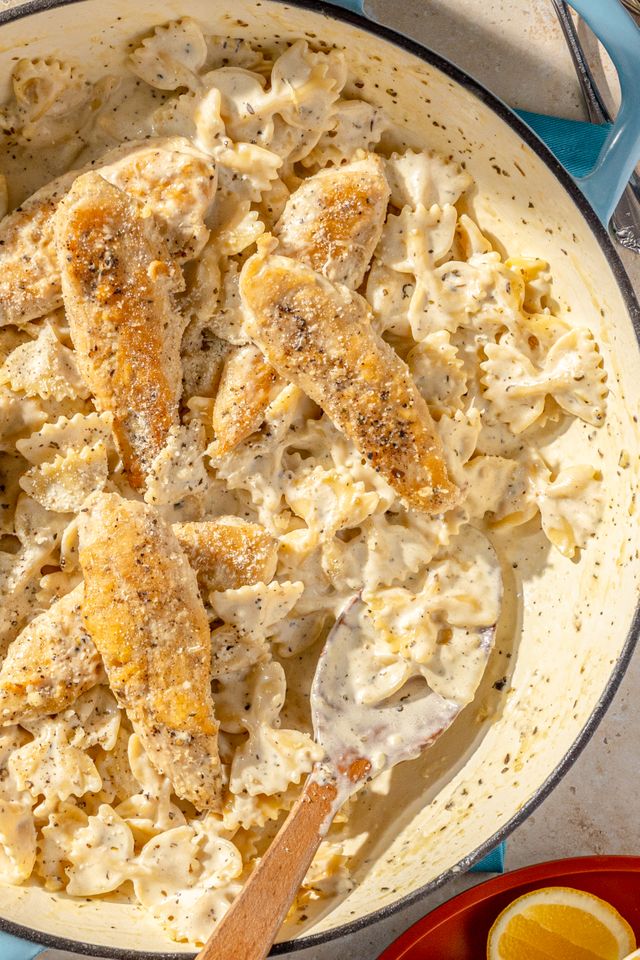 Chicken caesar pasta in a deep pan