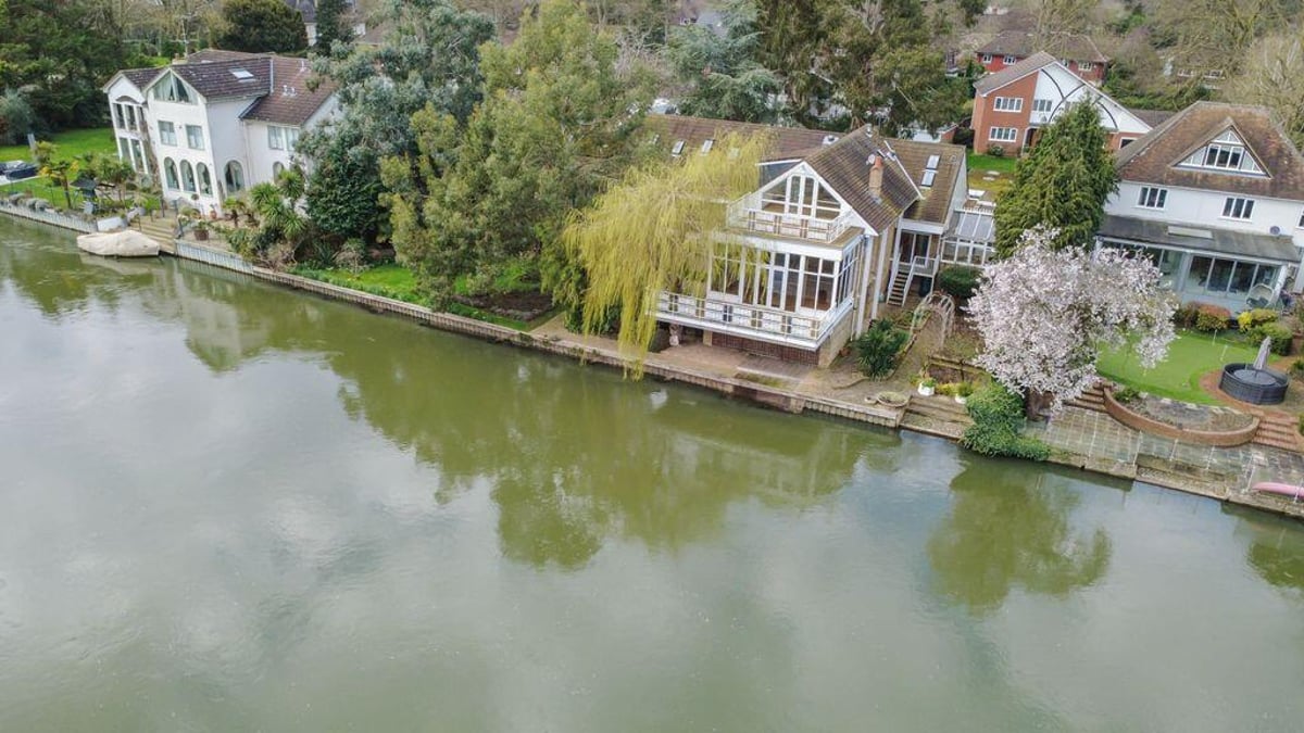 Rolf Harris's home fails to sell at auction despite £2m price cut