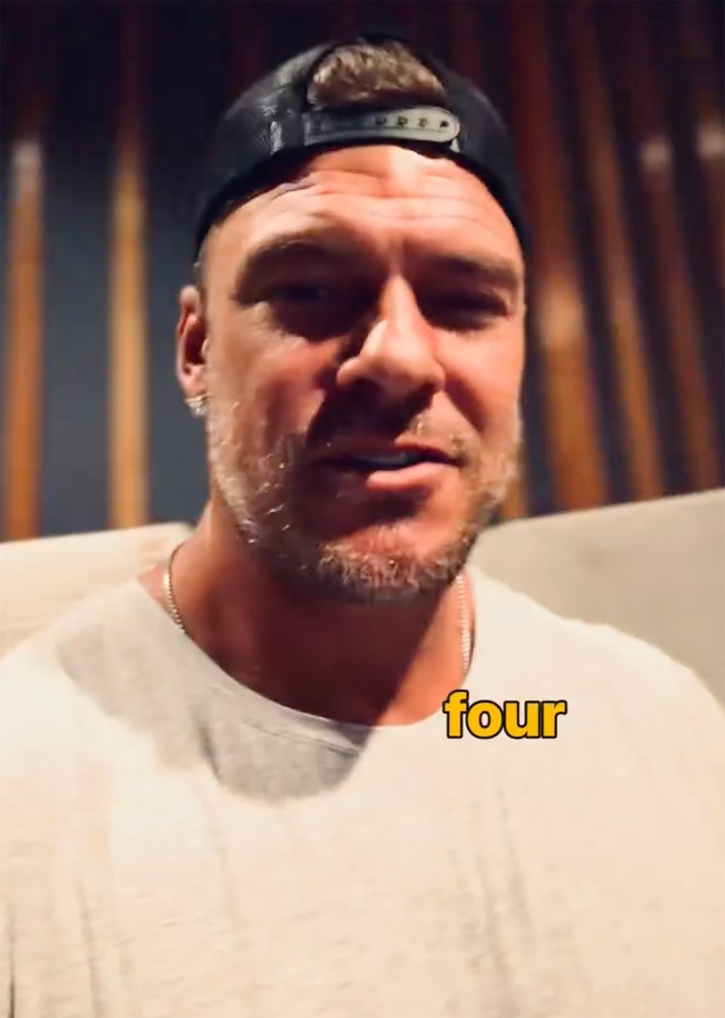'Reacher' star Alan Ritchson addresses wild fight with neighbor for ...