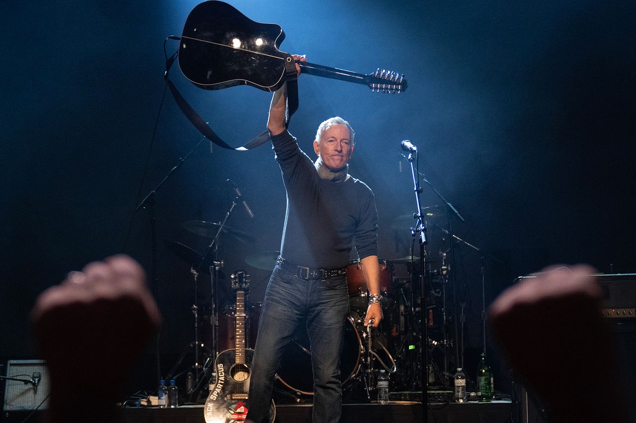 Bruce Springsteen confirms he will perform 'Streets of Minneapolis' at ...