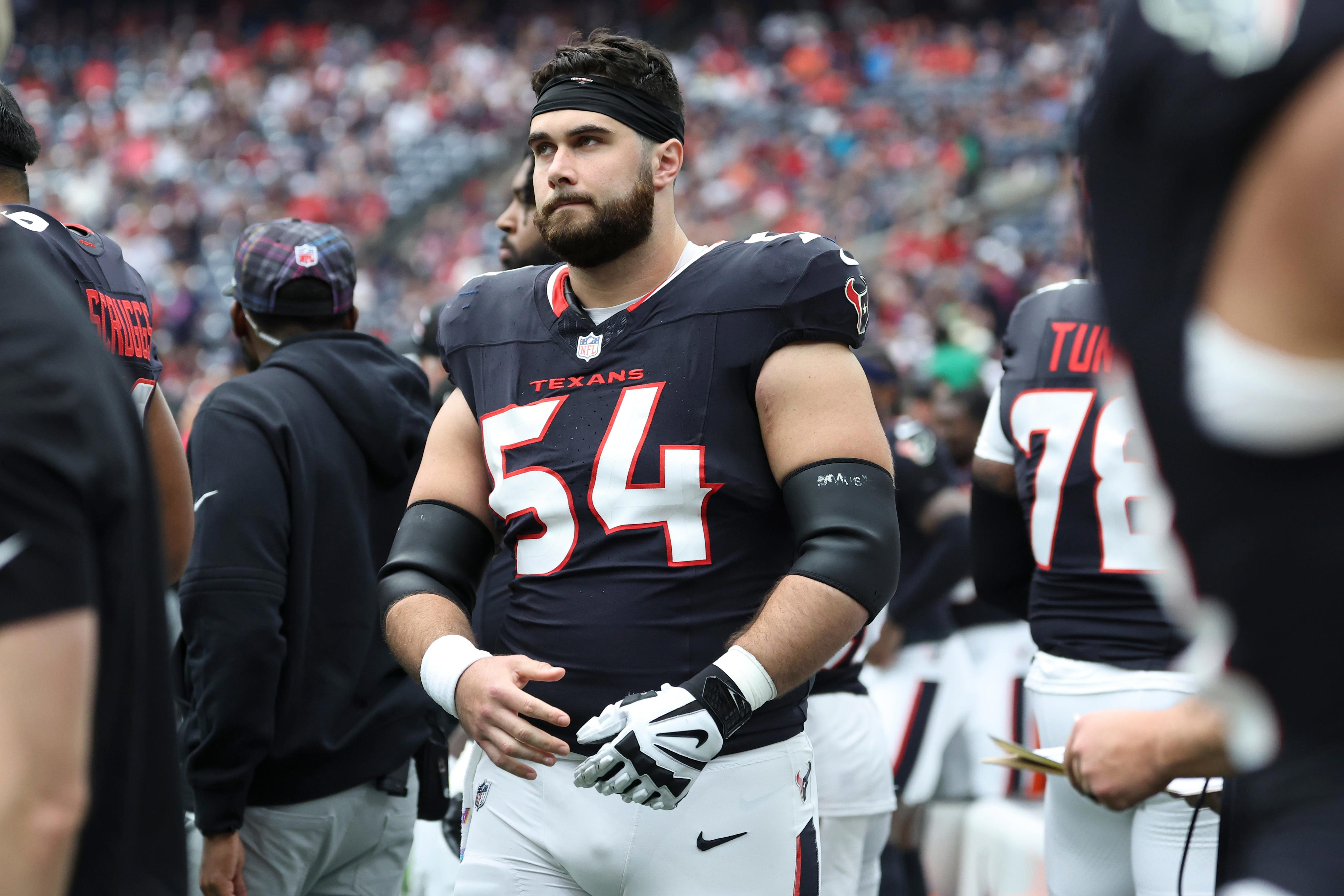 NFL analyst recommends 49ers trade for this offensive lineman