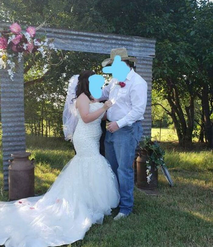 35 Times Budget Weddings Went Totally Wrong