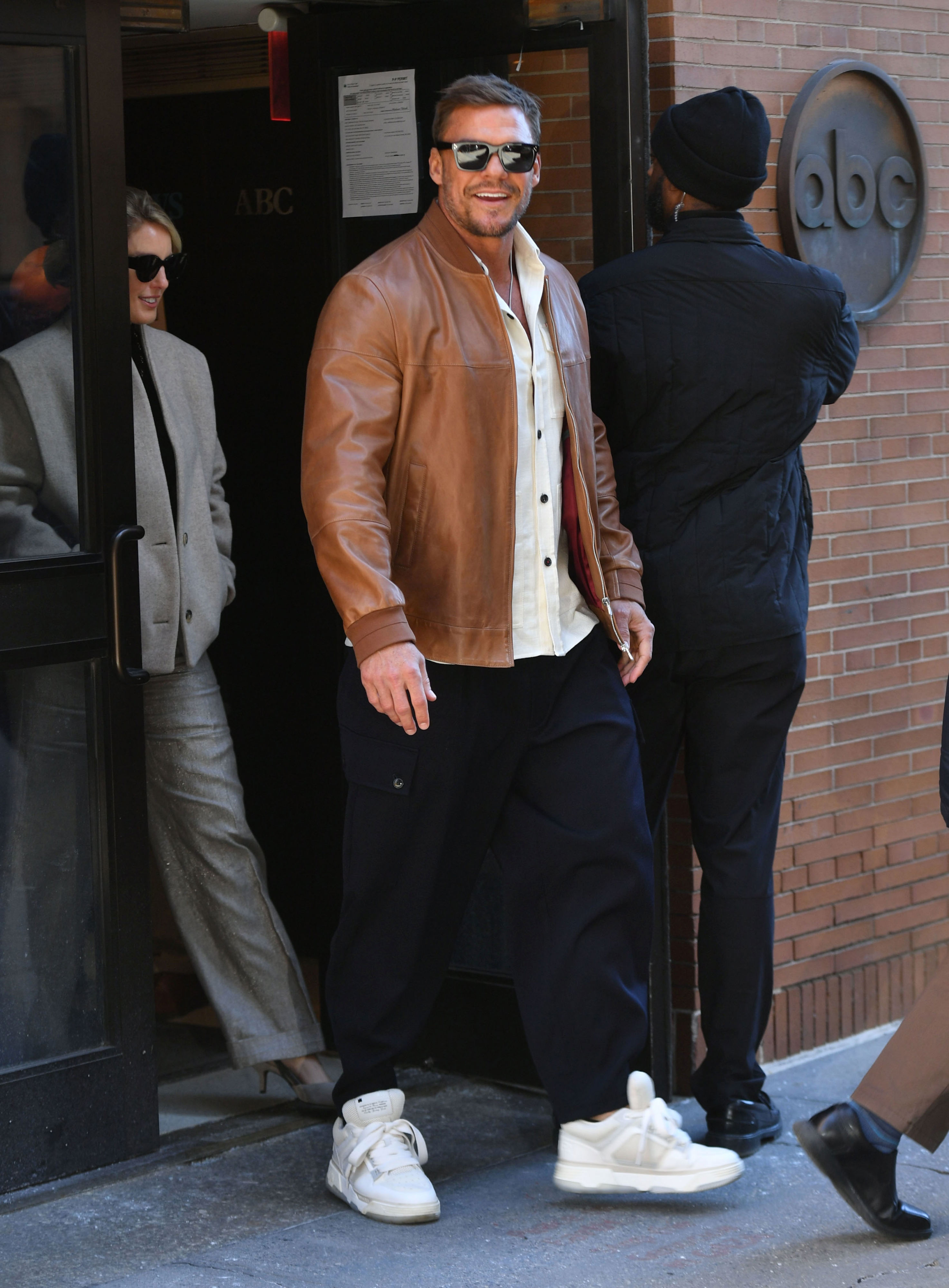 ‘Reacher’ star Alan Ritchson threatened to run over neighbor with ...