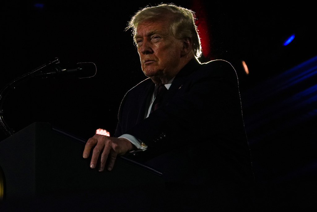 Trump insists Iran wants to make peace deal but is 'afraid to say it'
