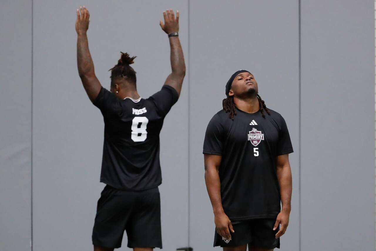 Texas A&M's Le'Veon Moss gets to work out for Houston Texans and NFL ...