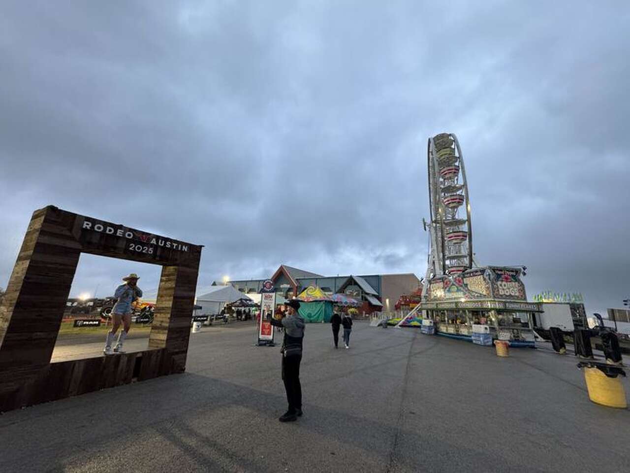 Central Texas rodeo ends in chaos after reports of shots fired<br><br>