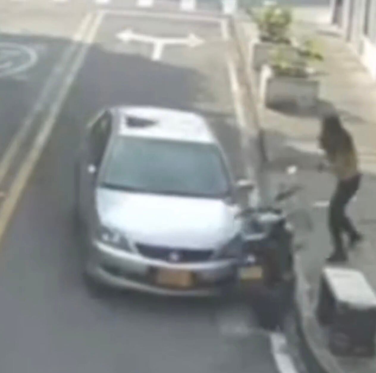 Sujeto intentó arrollar a una mujer que le reclamó por agredir a su ...