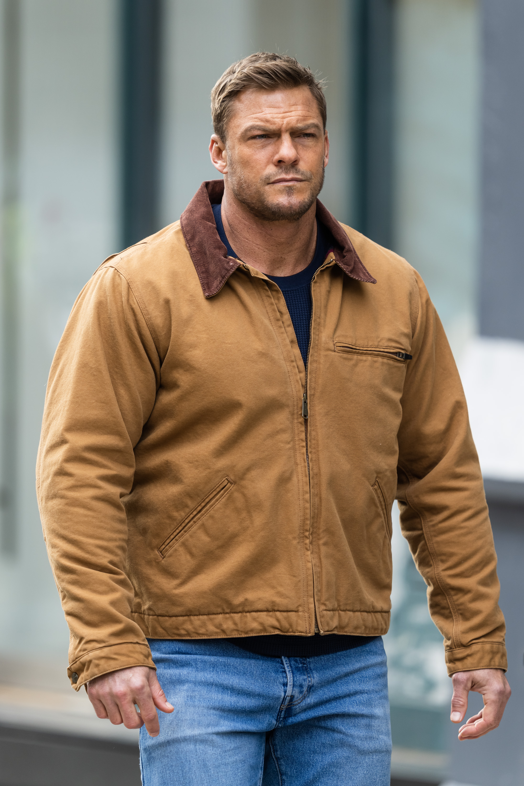 ‘Reacher’ star Alan Ritchson threatened to run over neighbor with ...
